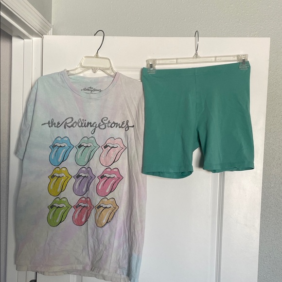 the Rolling Stones Other - Rolling Stones Pastel Multicolor distressed Tshirt and Teal biker short as is